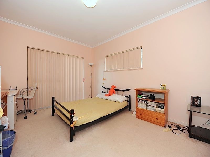 26 Lombard Street, Leeming WA 6149