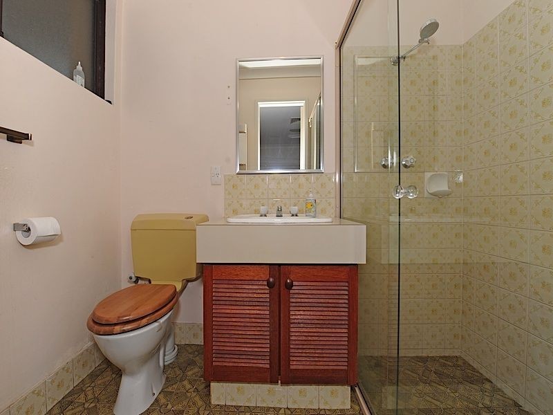 5 Findlay Road, Leeming WA 6149