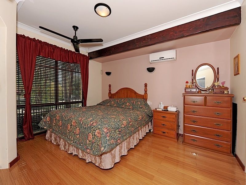 4 Silkpod Gardens, South Lake WA 6164