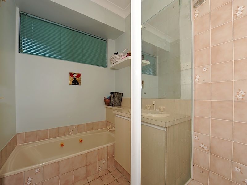 25b Westmorland Drive, Leeming WA 6149