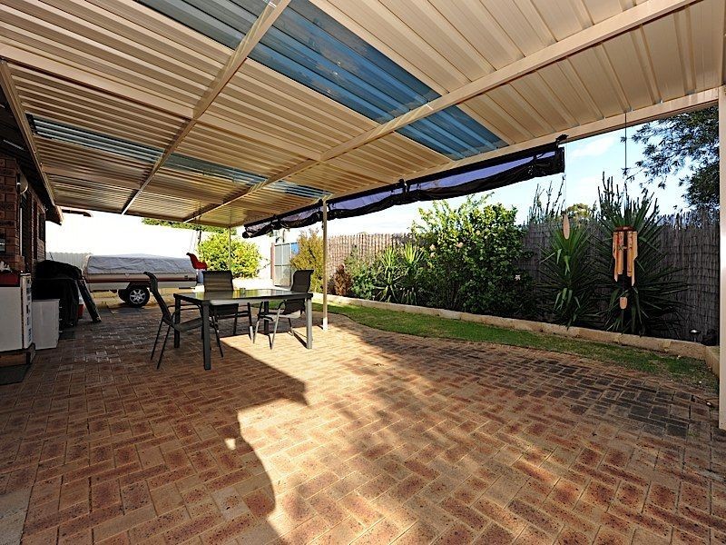 25b Westmorland Drive, Leeming WA 6149
