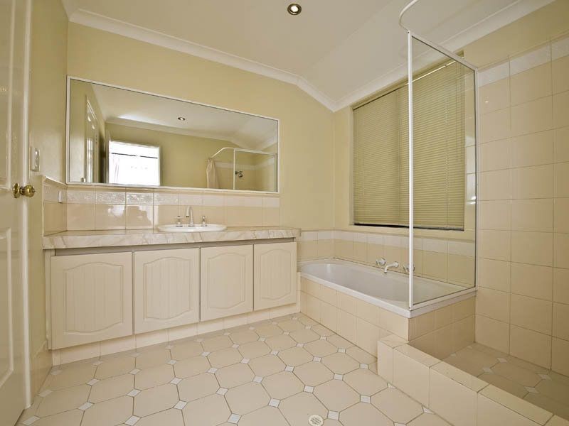 170 Glen Iris Drive, Jandakot WA 6164