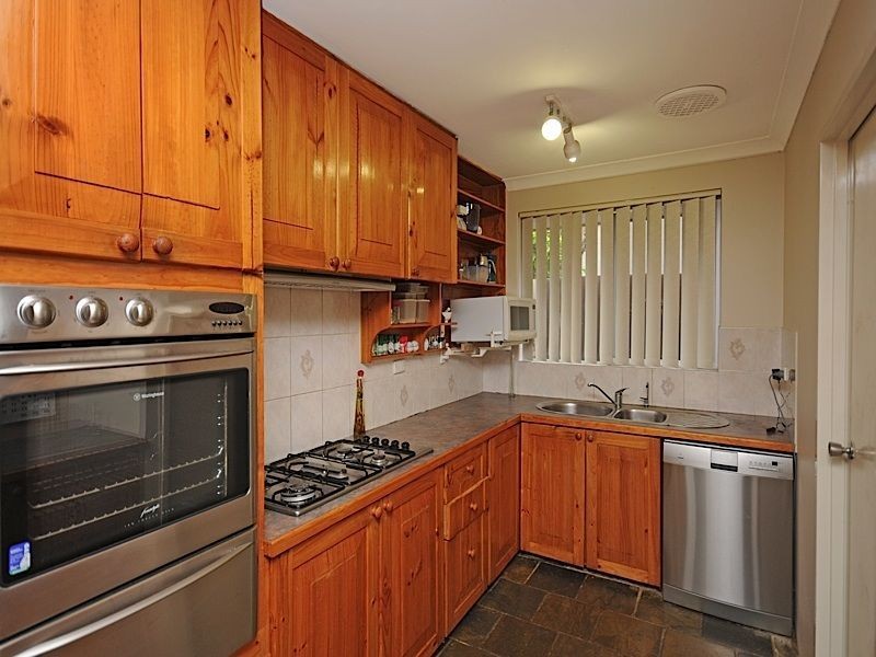 21 Laughton Way, Leeming WA 6149