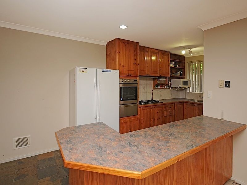 21 Laughton Way, Leeming WA 6149