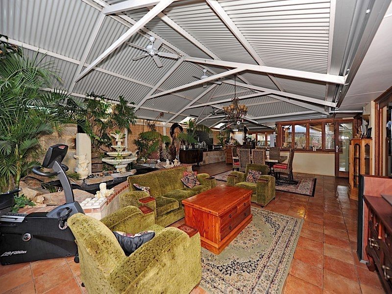 2 Fremont Place, Leeming WA 6149