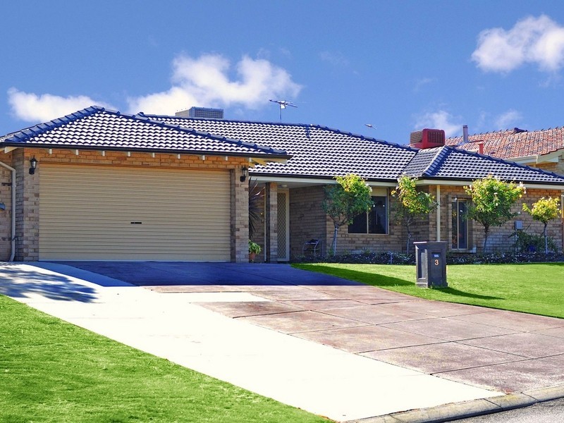3 Demasson Rise, Leeming WA 6149