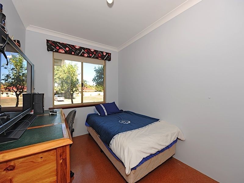 3 Demasson Rise, Leeming WA 6149