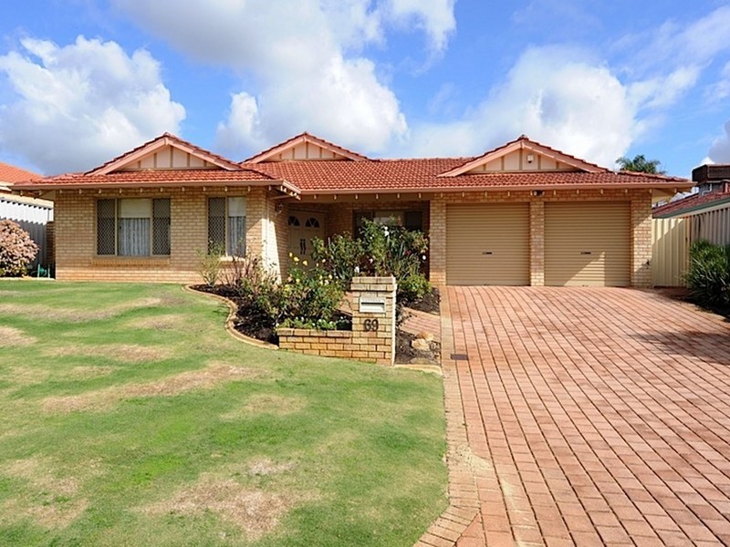 69 Sylvan Crescent, Leeming WA 6149