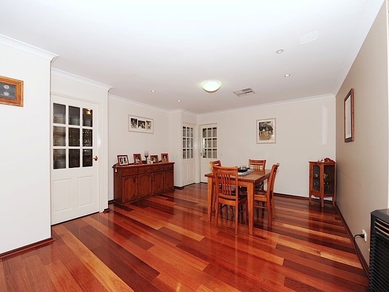 69 Sylvan Crescent, Leeming WA 6149