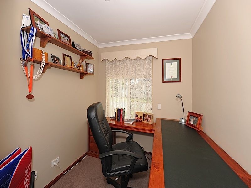 69 Sylvan Crescent, Leeming WA 6149