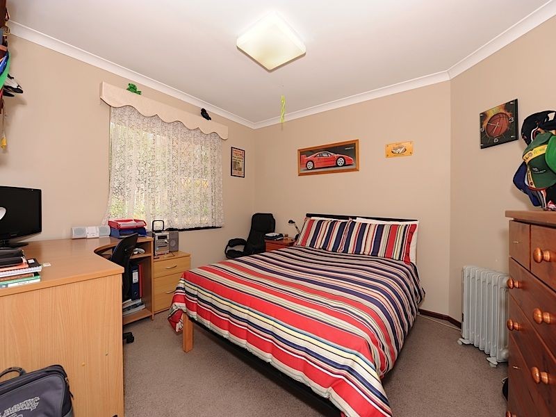 69 Sylvan Crescent, Leeming WA 6149