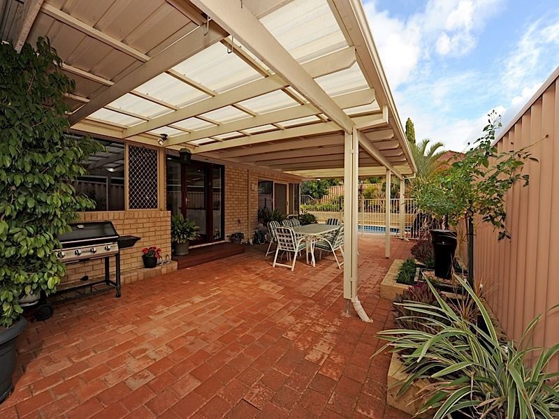 69 Sylvan Crescent, Leeming WA 6149