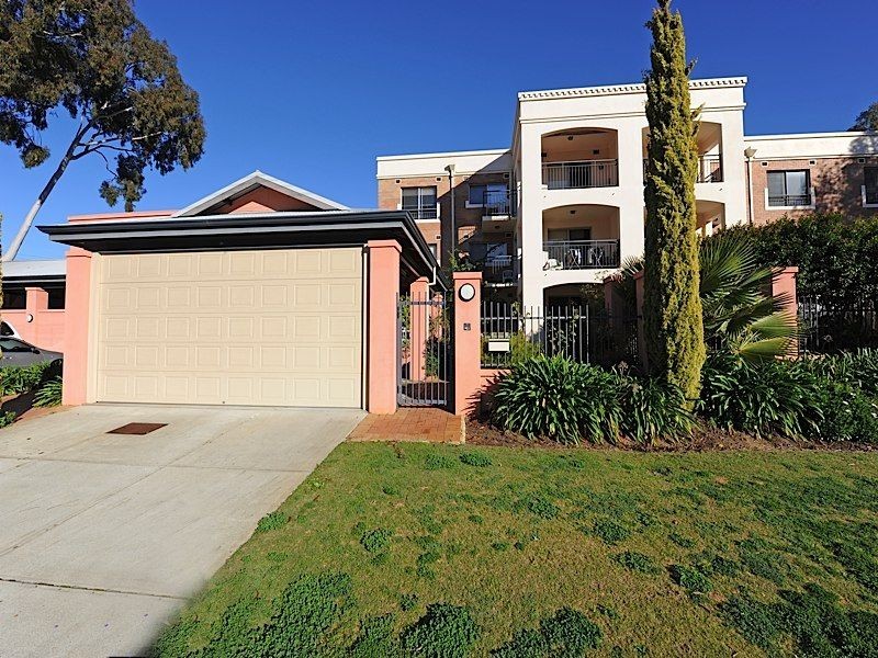 Unit 4/5 Doherty Road, Coolbellup WA 6163