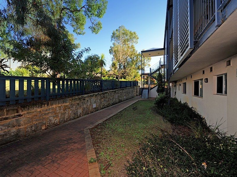Unit 4/5 Doherty Road, Coolbellup WA 6163