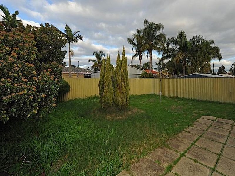 84B Grovelands Drive, Camillo WA 6111