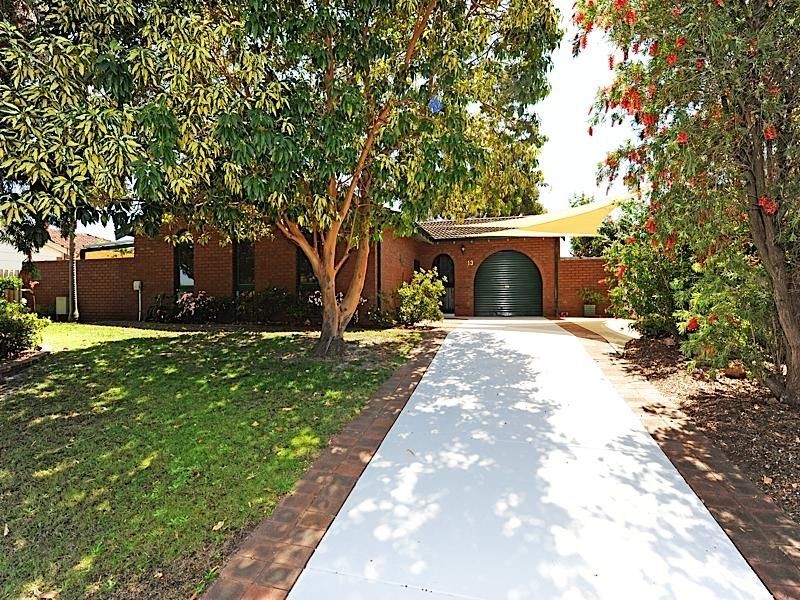 13 Waraker Way, Leeming WA 6149