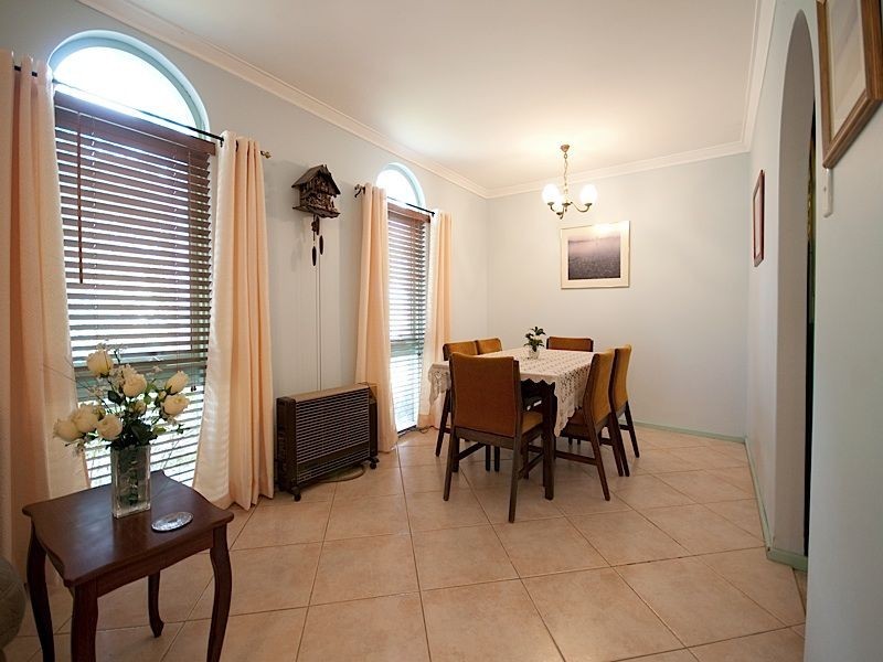 13 Waraker Way, Leeming WA 6149