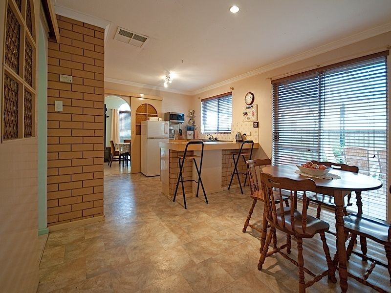 13 Waraker Way, Leeming WA 6149