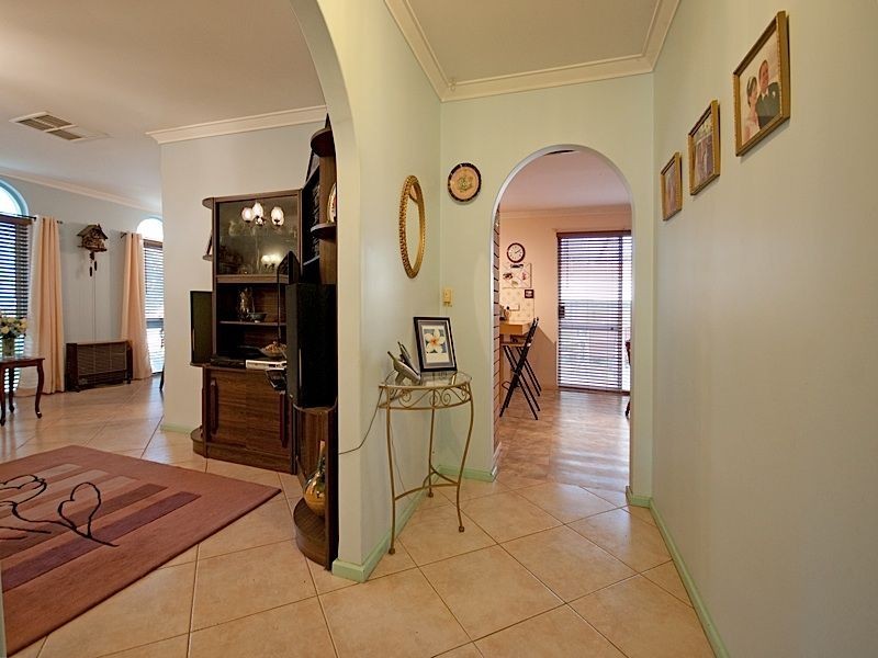 13 Waraker Way, Leeming WA 6149