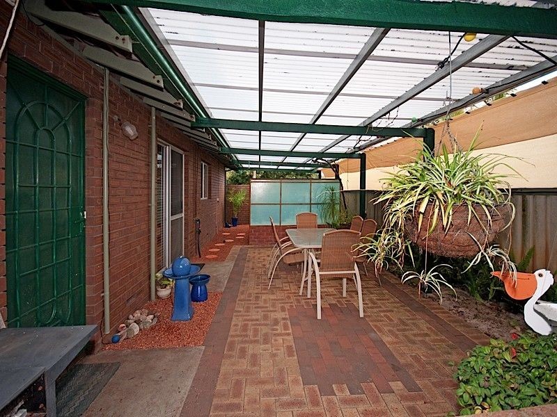 13 Waraker Way, Leeming WA 6149