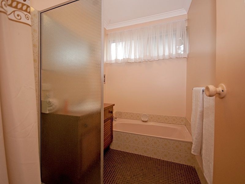 13 Waraker Way, Leeming WA 6149