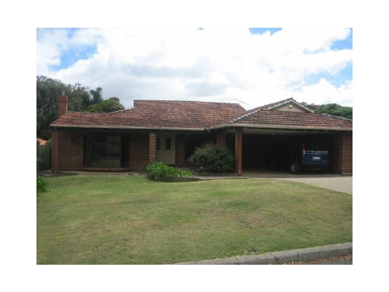 6 Empen Court, Leeming WA 6149