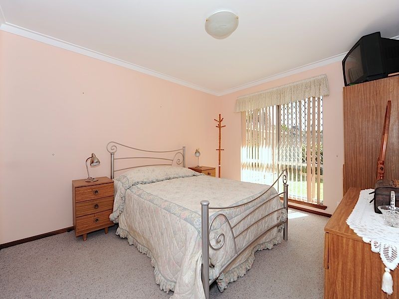 10b Stamos Court, Kardinya WA 6163