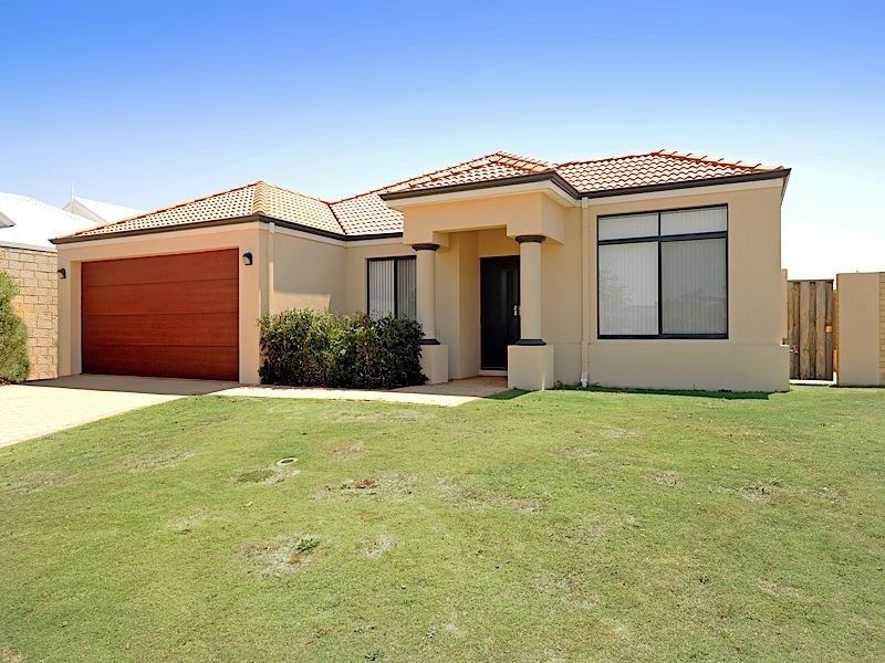 1 Glentrool Gardens, Canning Vale WA 6155