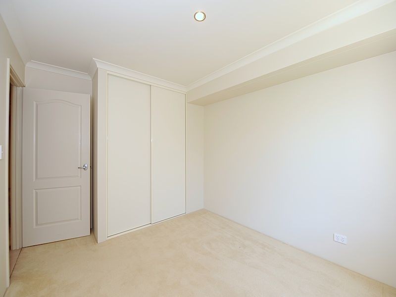 1 Glentrool Gardens, Canning Vale WA 6155