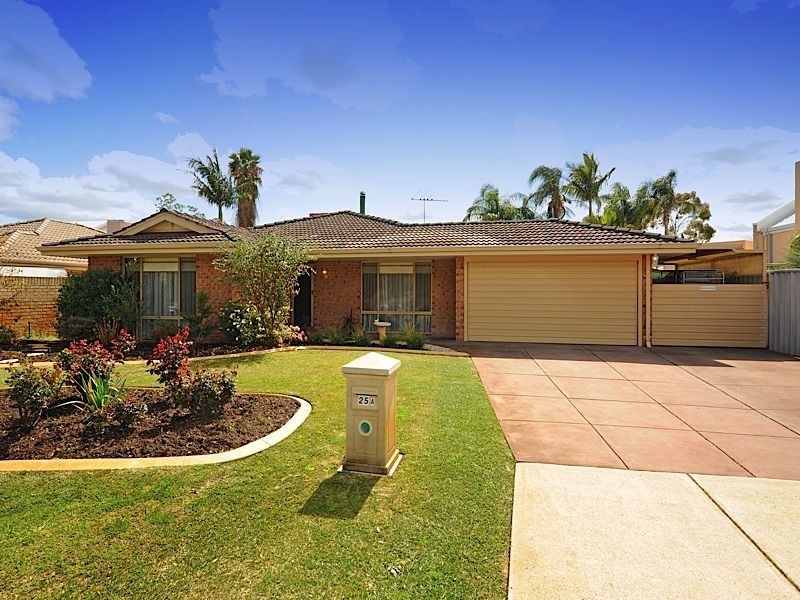 25A Westminster Road, Leeming WA 6149