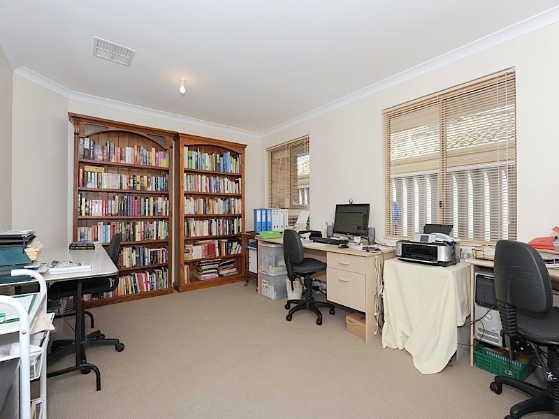 25A Westminster Road, Leeming WA 6149