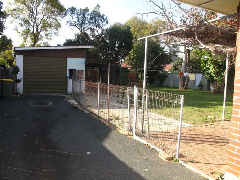 26 Brian Avenue, Mount Pleasant WA 6153
