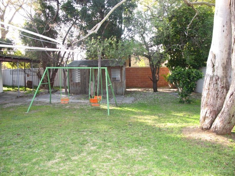 26 Brian Avenue, Mount Pleasant WA 6153