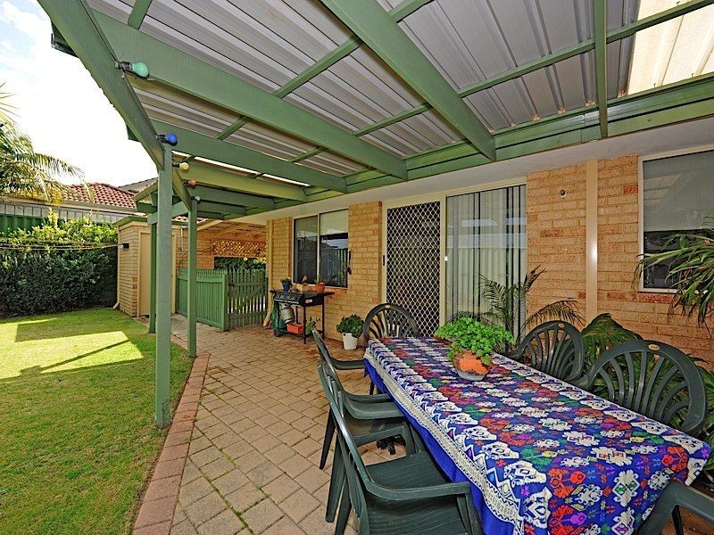 3/16 McLean Street, Melville WA 6156