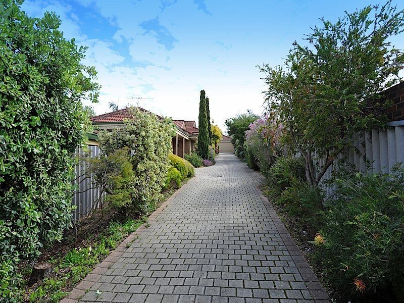 3/16 McLean Street, Melville WA 6156