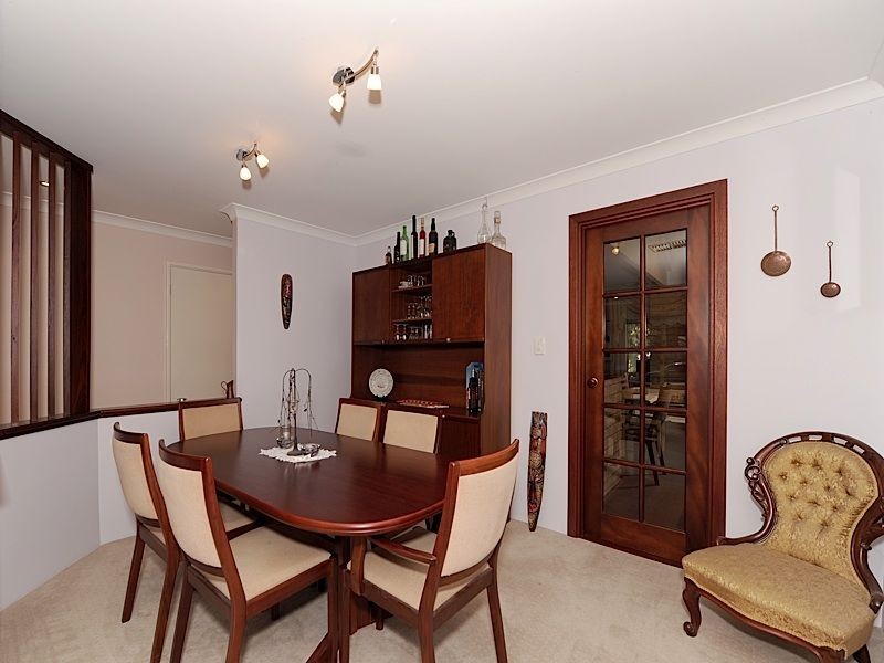 13 Capill Corner, Leeming WA 6149