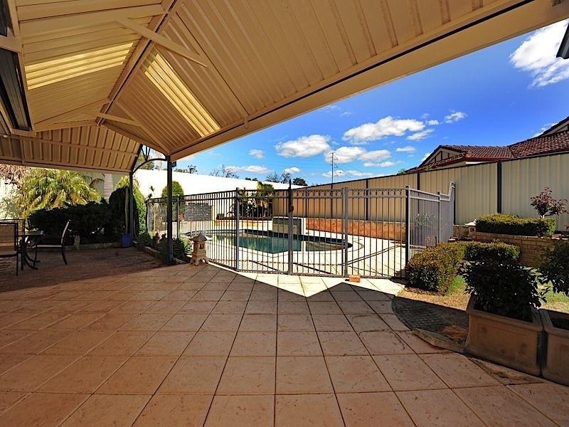 13 Capill Corner, Leeming WA 6149