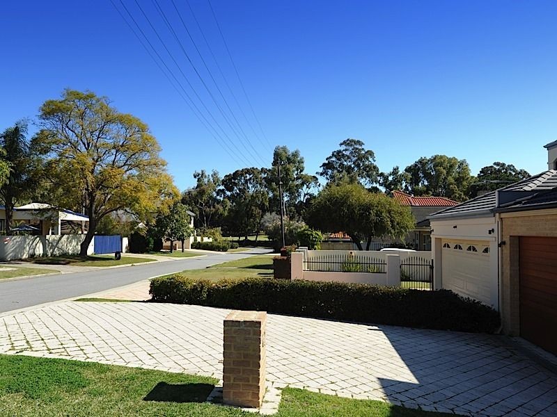 7B Klem Road, Ardross WA 6153