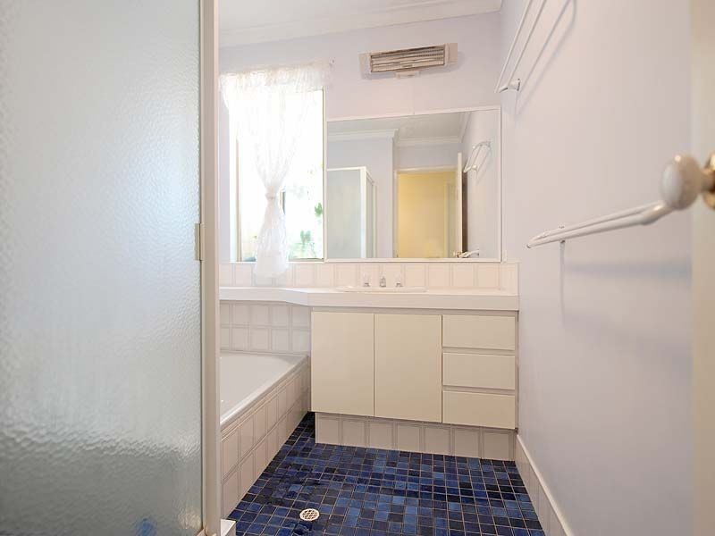 16 GLEDDON ROAD, Bull Creek WA 6149