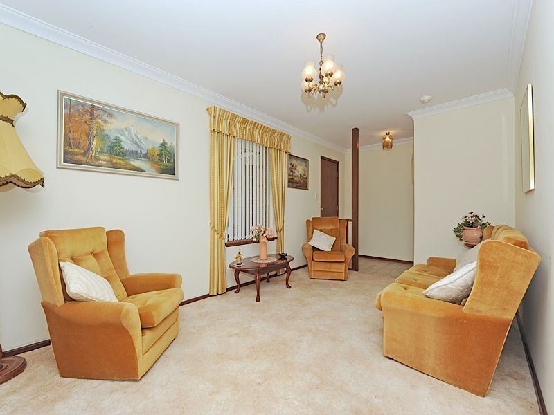 15 Aulberry Parade, Leeming WA 6149