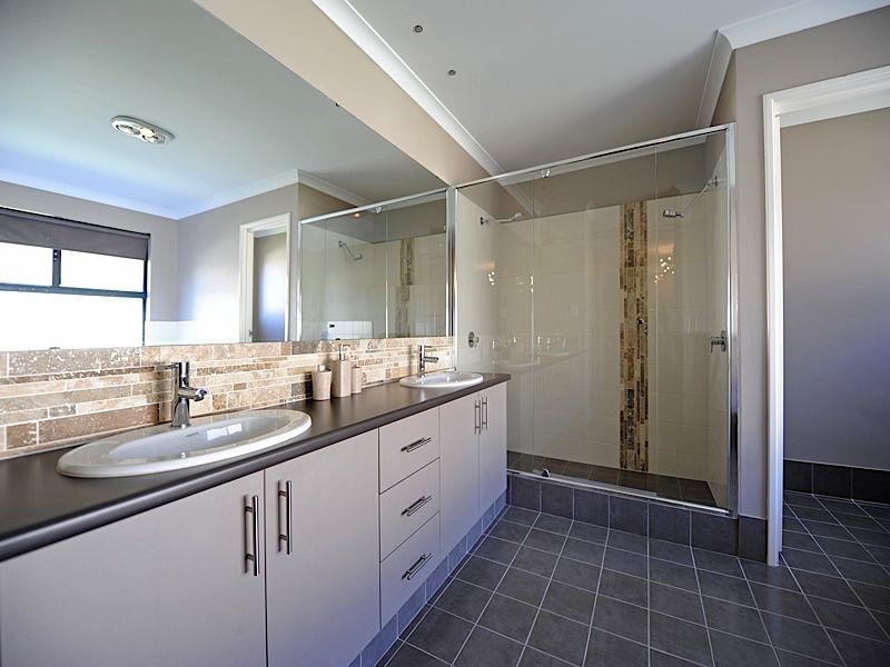 155 Southacre Drive, Canning Vale WA 6155