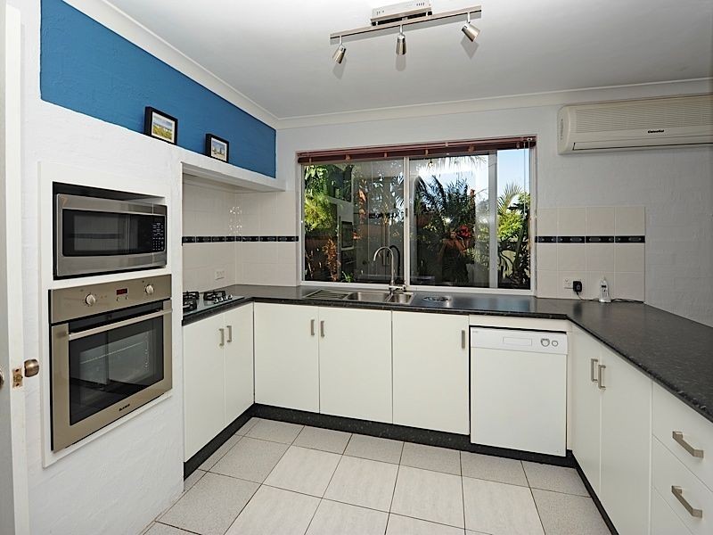 5 Woodlea Crest, Leeming WA 6149