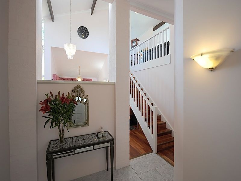 5 Woodlea Crest, Leeming WA 6149