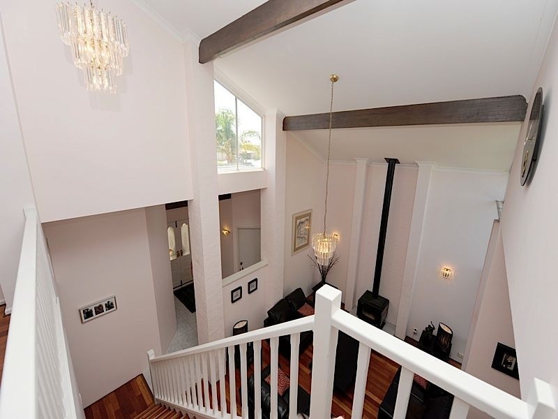 5 Woodlea Crest, Leeming WA 6149