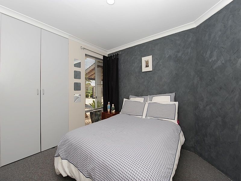 5 Woodlea Crest, Leeming WA 6149