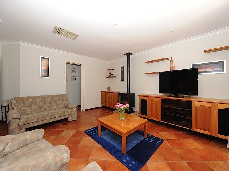7 Partlon Rise, Leeming WA 6149