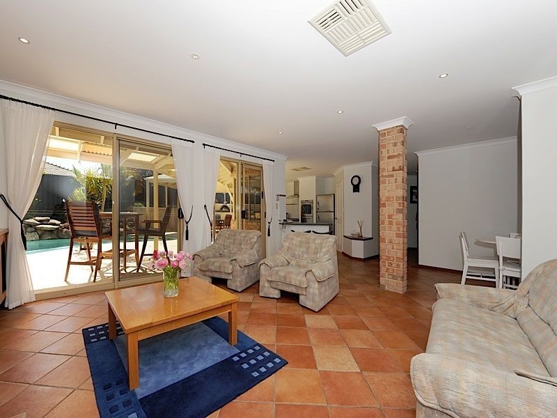 7 Partlon Rise, Leeming WA 6149