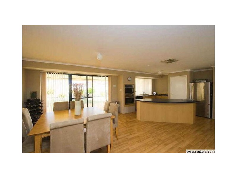 3 Ledden Court, Success WA 6164