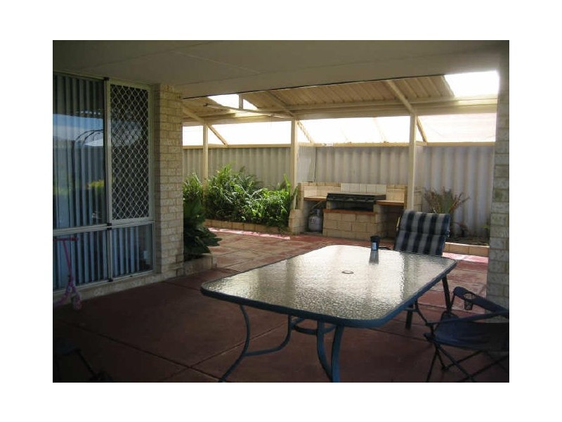 7 Charm Way, Atwell WA 6164