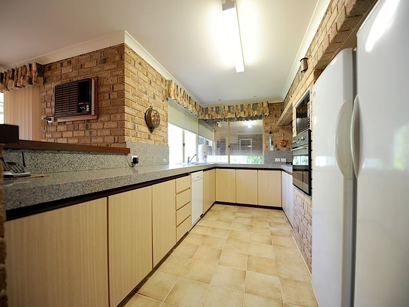 46 Hillock Circle, Leeming WA 6149